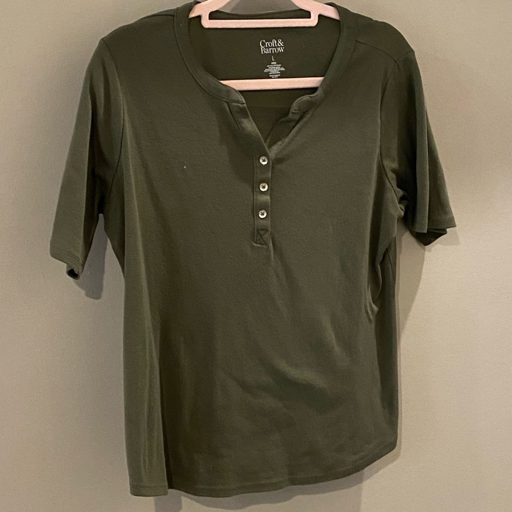 Henley T-Shirt